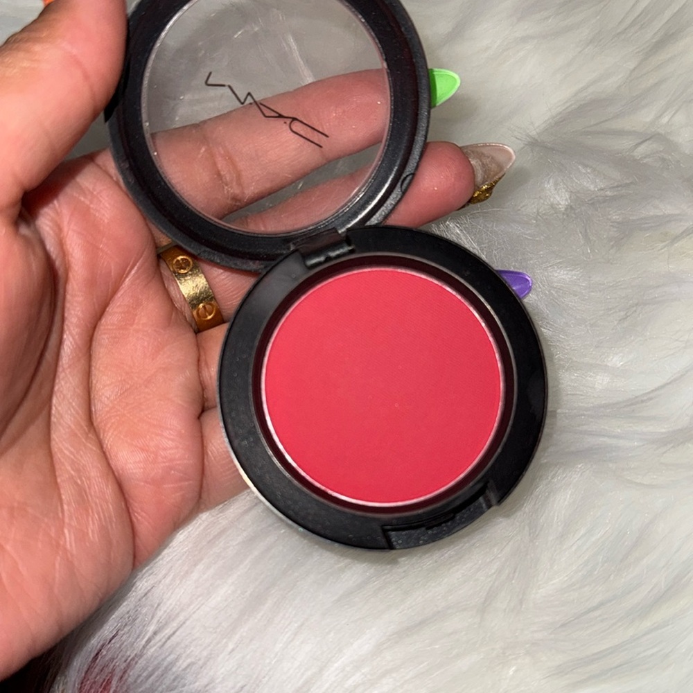 Mac frankly scarlet blush